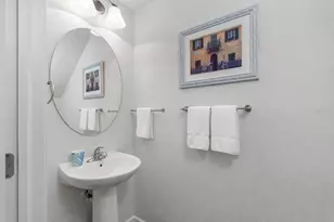 5167 Bay Isle Cir, Clearwater, FL 33760 - Photo 18