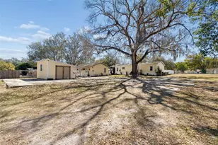 36710 Monahan Dr, Zephyrhills, FL 33541 - Photo 14