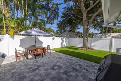 140 31st Avenue N, Saint Petersburg, FL 33704 - Photo 22