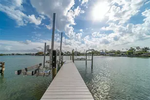 1217 Bayshore Blvd, Indian Rocks Beach, FL 33785 - Photo 2
