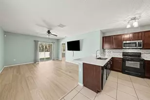 813 Wiltonway Dr, Plant City, FL 33563 - Photo 8