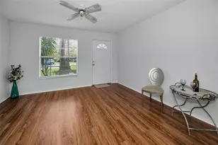 2173 Fox Chase Blvd, Palm Harbor, FL 34683 - Photo 4