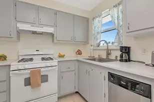 3128 59th St S, Gulfport, FL 33707 - Photo 4