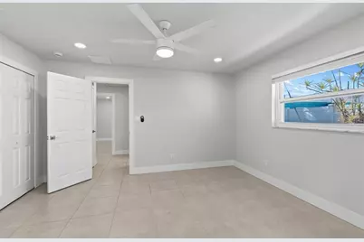 11130 3rd Street E, Treasure Island, FL 33706 - Photo 16