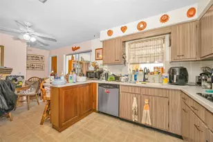 1354 Rosery Rd NE, Largo, FL 33770 - Photo 14