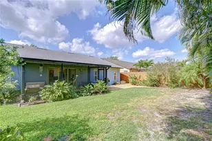 7107 Colonial Lake Dr, Riverview, FL 33578 - Photo 26