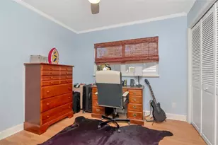 2535 Lake Ellen Dr, Tampa, FL 33618 - Photo 24