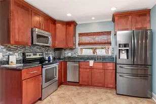 2535 Lake Ellen Dr, Tampa, FL 33618 - Photo 22