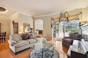 6109 Kingbird Manor Dr, Lithia, FL 33547 - Photo 8