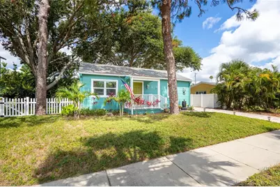 2709 Upton Street S, Gulfport, FL 33711 - Photo 4