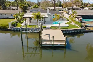 4543 Carson St NE, Saint Petersburg, FL 33704 - Photo 4