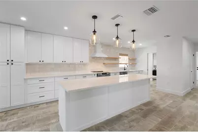 4543 Carson Street NE, Saint Petersburg, FL 33704 - Photo 16