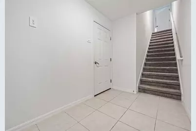 4607 Tuscan Loon Drive, Tampa, FL 33619 - Photo 14