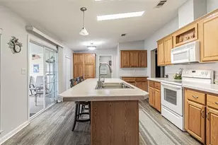 37436 Lilly Bea Ave, Zephyrhills, FL 33541 - Photo 22