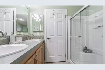 37436 Lilly Bea Avenue, Zephyrhills, FL 33541 - Photo 24