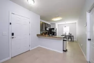 9712 Hound Chase Dr, Gibsonton, FL 33534 - Photo 4