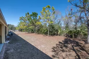 9712 Hound Chase Dr, Gibsonton, FL 33534 - Photo 20