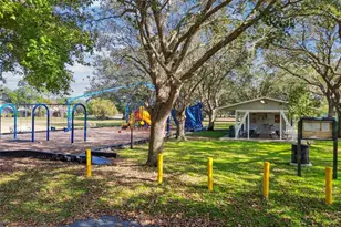 8626 Boysenberry Dr, Tampa, FL 33635 - Photo 44