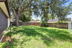 1537 Gunsmith Dr, Lutz, FL 33559 - Photo 28