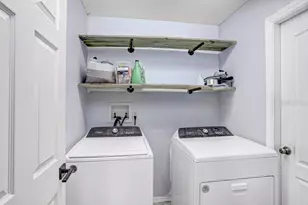 3066 Stephanie Dr, Spring Hill, FL 34608 - Photo 24