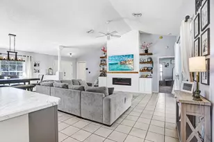 3066 Stephanie Dr, Spring Hill, FL 34608 - Photo 10