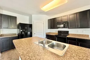 35743 Hillbrook Ave, Zephyrhills, FL 33541 - Photo 14