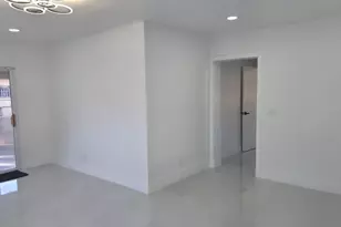 3216 W Beach St, Tampa, FL 33607 - Photo 12