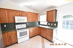 818 Gray St S, Gulfport, FL 33707 - Photo 12