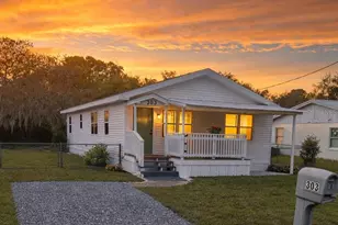 303 Clayton Rd, Auburndale, FL 33823 - Photo 1