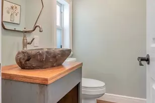 2201 S Village Ave, Tampa, FL 33612 - Photo 12