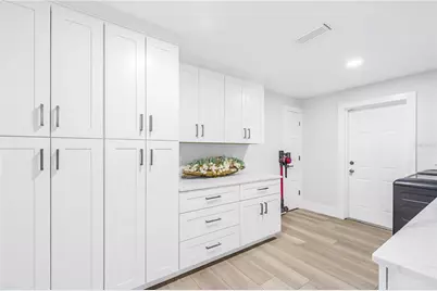 1093 42nd Avenue NE, Saint Petersburg, FL 33703 - Photo 38