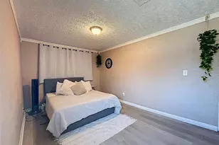 2206 Howard Ln, Tampa, FL 33612 - Photo 14