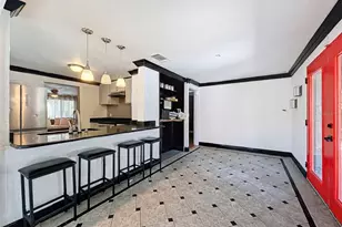 2206 Howard Ln, Tampa, FL 33612 - Photo 10