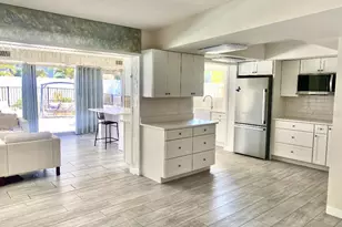 307 Orangewood Ln, Largo, FL 33770 - Photo 4