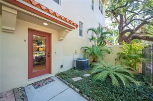 3010 W Stovall St, Tampa, FL 33629 - Photo 34