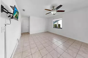 1929 New Bedford Dr, Sun City Center, FL 33573 - Photo 22