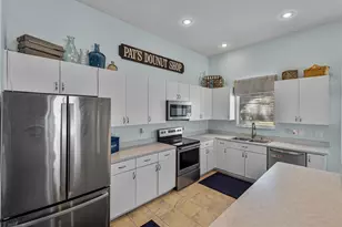 5535 Braddock Dr, Zephyrhills, FL 33541 - Photo 24