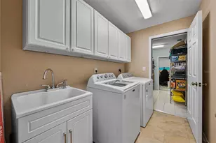 5535 Braddock Dr, Zephyrhills, FL 33541 - Photo 46