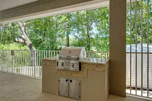 5535 Braddock Dr, Zephyrhills, FL 33541 - Photo 82