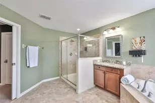 10039 Smarty Jones Dr, Ruskin, FL 33573 - Photo 28