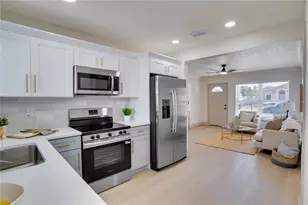 4065 39th Ave N, Saint Petersburg, FL 33714 - Photo 10