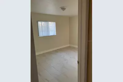 6807 113th Street, Seminole, FL 33772 - Photo 10