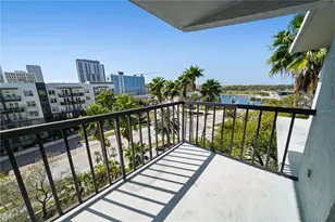 201 W Laurel St, Tampa, FL 33602 - Photo 6