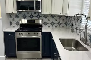 5541 Bayou Grande Blvd NE, Saint Petersburg, FL 33703 - Photo 6