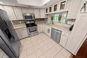 201 W Laurel St, Tampa, FL 33602 - Photo 4