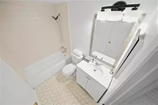 201 W Laurel St, Tampa, FL 33602 - Photo 20