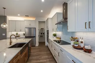 18607 Arbor Vis Dr, Venice, FL 34293 - Photo 10