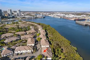 1037 Normandy Trace Rd, Tampa, FL 33602 - Photo 4