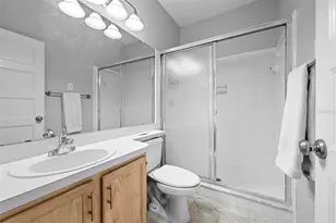 1037 Normandy Trace Rd, Tampa, FL 33602 - Photo 34