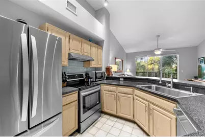 1037 Normandy Trace Road, Tampa, FL 33602 - Photo 14